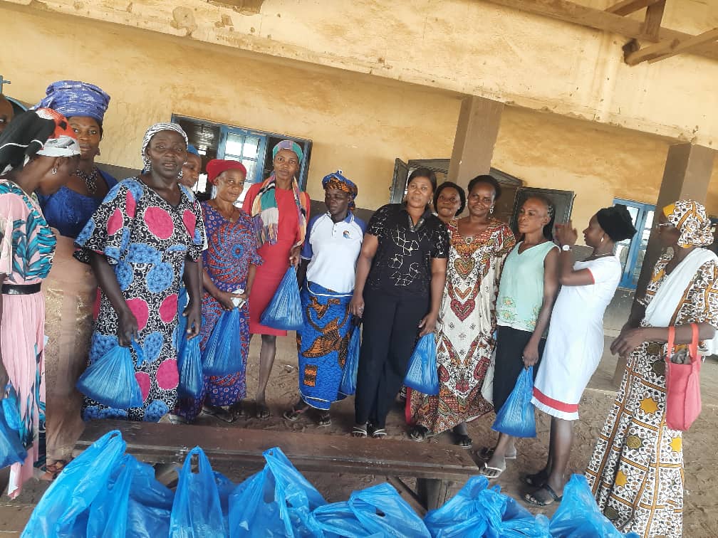 Nollywood Actress, Firefighter, Grace Agbo celebrates birthday with widows, donates food items