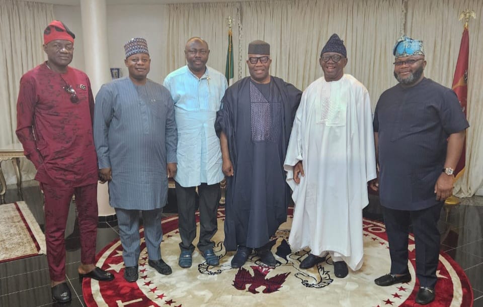 Akpabio Meets South South APC State Chairmen, Charges Them On Party Unity And Cohesion