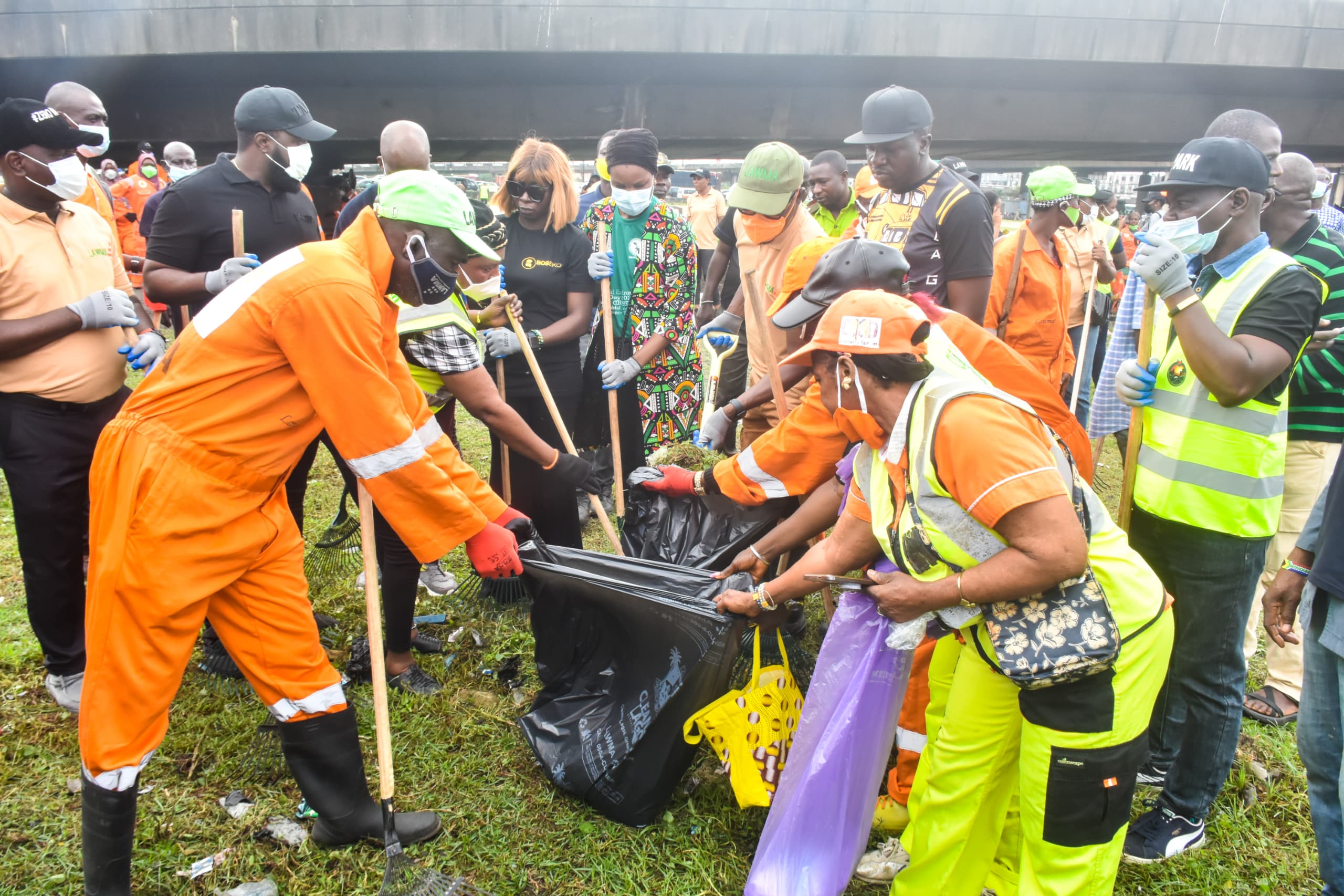 Lagos Government Urges Cleaners To Clean Up For Environmental Sustainability