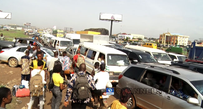 Lagos-Ibadan-traffic-3