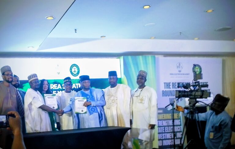 IMG_20251105_152027999_BURST0001_COVER~2